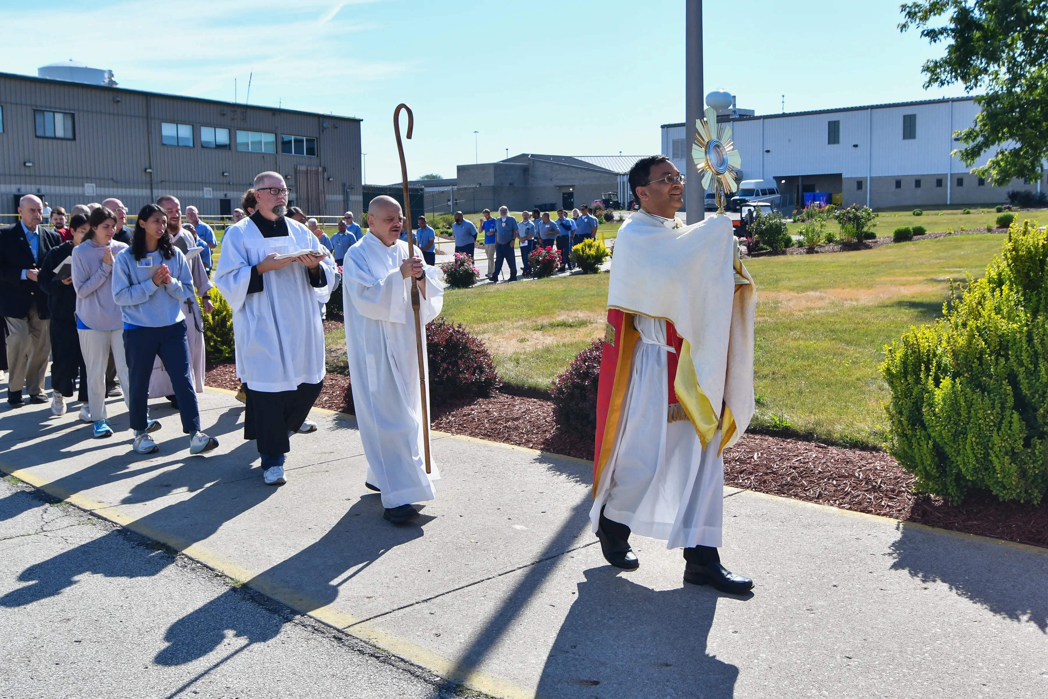 Bishop Earl Fernandes of Columbus, Ohio, carries the Blessed Sacrament during a procession at Pickaway Correctional Institution on June 28, 2024, at one of the stops on the Seton Route of the National Eucharistic Pilgrimage.?w=200&h=150