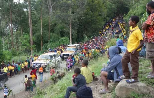 Children look on during a procession at the General Assembly that was held in Mingende in the Kundiawa Diocese in 2022. Credit: Photo courtesy of Catholic Bishops' Conference of Papua New Guinea & Solomon Islands