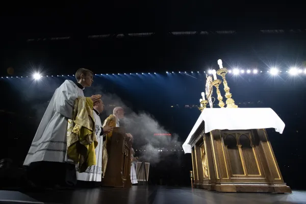 Bishop William Byrne of the Diocese of Springfield, Massachusetts, prays before the Eucharist. Credit: Jeffry Bruno