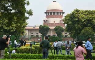 Journalists gather at the courtyard of the Supreme Court of India in New Delhi on Oct. 17, 2023, ahead of India’s top court ruling on same-sex marriages and abortion rights. Credit: Sajjad Hussain/AFP via Getty Images