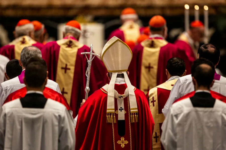 Pope Francis offers a Mass in St. Peter's Basilica for the repose of the souls of cardinals and bishops who died the previous year.?w=200&h=150