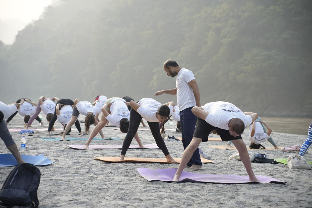yoga-retreats-in-rishikesh-india