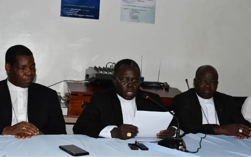 The president of the Sudan Catholic Bishops’ Conference (SCBC), Cardinal Stephen Ameyu Mulla, reads a message from SCBC members on June 29, 2024.?w=200&h=150